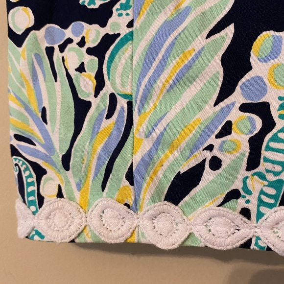 Crown & Ivy Cayo Coco Signature
Halter Tropical Leaf Crochet Trim Halter
Dress - Picture 6 of 12